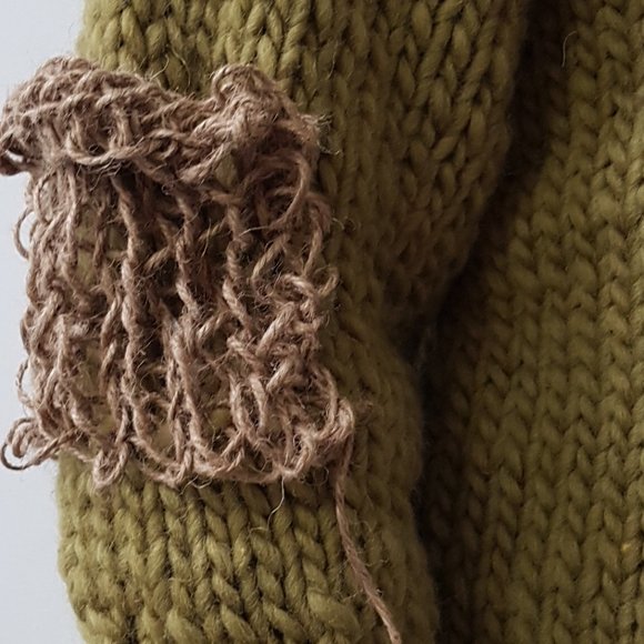 Wool winter set, sweater, matching hat and scarf,olive green color, hand knitted - Picture 11 of 13